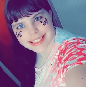 Meet your Posher, Cara